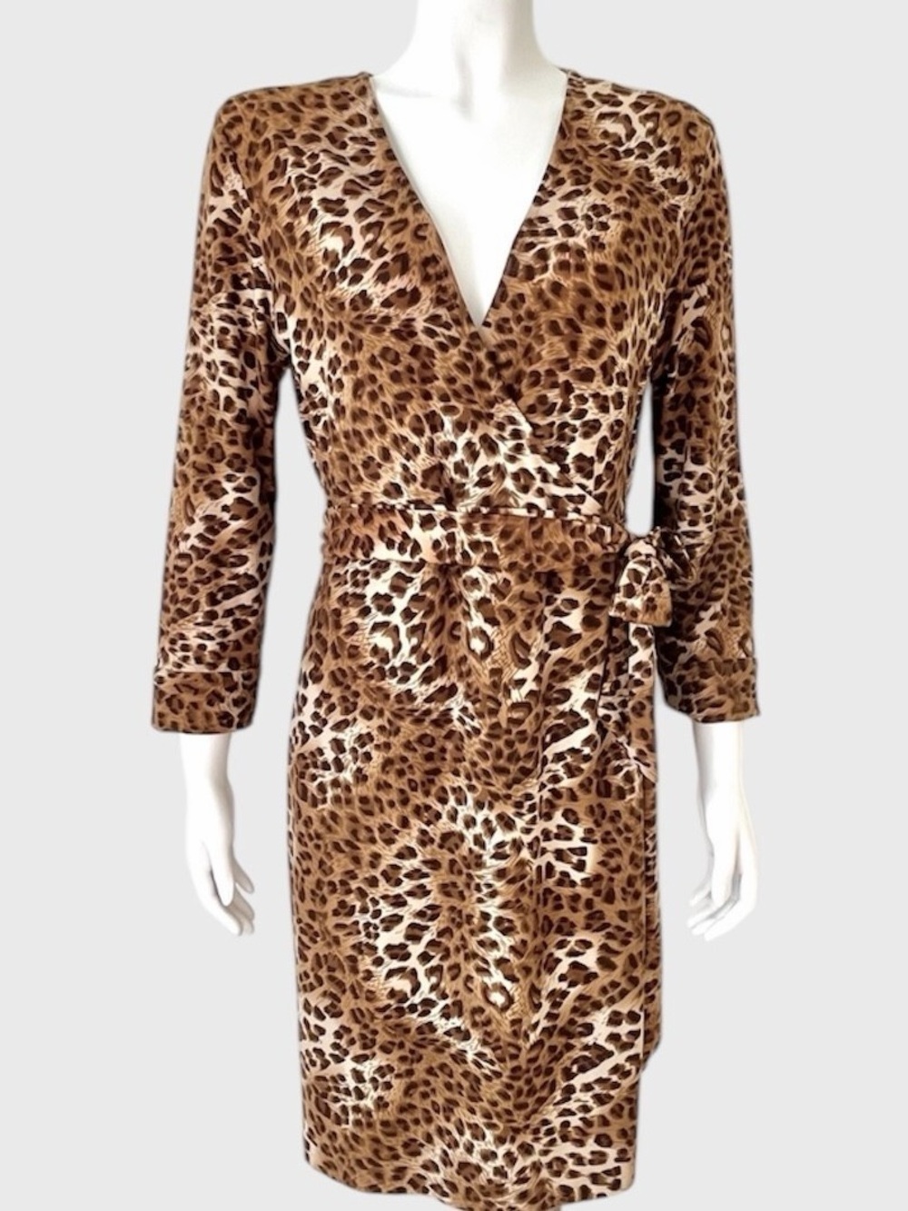 Tempo Paris knit wrap dress size Large.